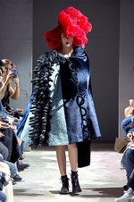 コム デ ギャルソン 2016年春夏コレクション - 青の世界に流れる神秘的な美しさ｜写真11