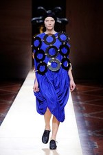 ジュンヤ ワタナベ・コム デ ギャルソン 2016年春夏コレクション - 自然界での人間と洋服の大義｜写真9