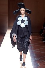 ジュンヤ ワタナベ・コム デ ギャルソン 2016年春夏コレクション - 自然界での人間と洋服の大義｜写真10