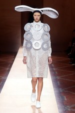 ジュンヤ ワタナベ・コム デ ギャルソン 2016年春夏コレクション - 自然界での人間と洋服の大義｜写真14