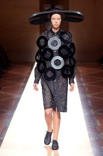 ジュンヤ ワタナベ・コム デ ギャルソン 2016年春夏コレクション - 自然界での人間と洋服の大義｜写真15