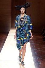 ジュンヤ ワタナベ・コム デ ギャルソン 2016年春夏コレクション - 自然界での人間と洋服の大義｜写真28