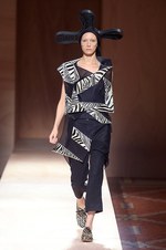 ジュンヤ ワタナベ・コム デ ギャルソン 2016年春夏コレクション - 自然界での人間と洋服の大義｜写真38