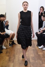 ノワール ケイ ニノミヤ 2016年春夏コレクション - 異彩を放つものが混在する漆黒の世界｜写真11