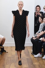 ノワール ケイ ニノミヤ 2016年春夏コレクション - 異彩を放つものが混在する漆黒の世界｜写真30