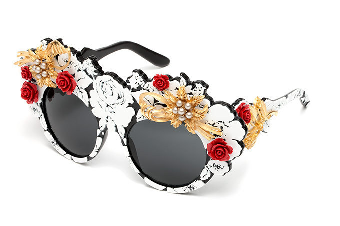 ドルチェ＆ガッバーナより世界限定500本のサングラス - 繊細なバラのモチーフや真珠のディテール | 写真