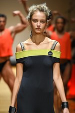 シアタープロダクツ 2016年春夏コレクション - パワフルに仕事をこなす“たくましさ"｜写真2