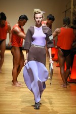 シアタープロダクツ 2016年春夏コレクション - パワフルに仕事をこなす“たくましさ"｜写真4