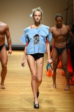 シアタープロダクツ 2016年春夏コレクション - パワフルに仕事をこなす“たくましさ"｜写真18