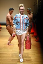 シアタープロダクツ 2016年春夏コレクション - パワフルに仕事をこなす“たくましさ"｜写真21