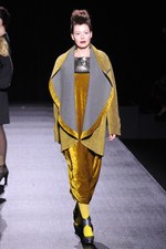 和洋折衷が見事に融合したヒロコ コシノ(HIROKO KOSHINO)の2011-12年秋冬コレクション｜写真8