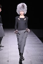 和洋折衷が見事に融合したヒロコ コシノ(HIROKO KOSHINO)の2011-12年秋冬コレクション｜写真14