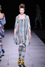 和洋折衷が見事に融合したヒロコ コシノ(HIROKO KOSHINO)の2011-12年秋冬コレクション｜写真37