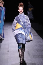 和洋折衷が見事に融合したヒロコ コシノ(HIROKO KOSHINO)の2011-12年秋冬コレクション｜写真42