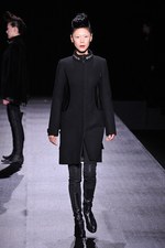 和洋折衷が見事に融合したヒロコ コシノ(HIROKO KOSHINO)の2011-12年秋冬コレクション｜写真54