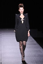 和洋折衷が見事に融合したヒロコ コシノ(HIROKO KOSHINO)の2011-12年秋冬コレクション｜写真57