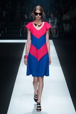 ジュン アシダ 2016年春夏コレクション - エレガンス不滅論を説く、女性を美しく魅せる服｜写真1