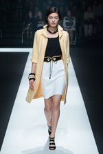 ジュン アシダ 2016年春夏コレクション - エレガンス不滅論を説く、女性を美しく魅せる服｜写真19