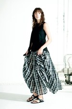 ローブス＆コンフェクションズ 2016年春夏コレクション - ほんのりエスニックを薫らせて｜写真21