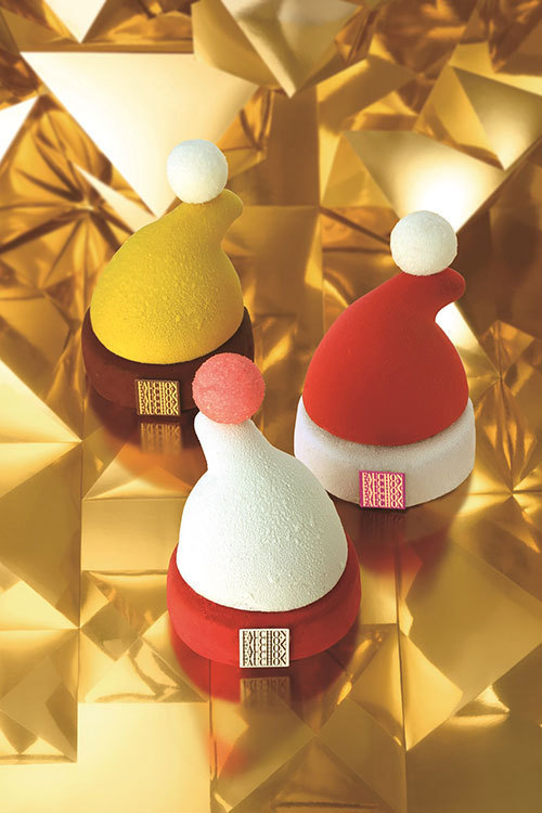 フォションが贈るクリスマススイーツ - 赤、黄、白のサンタの帽子がムースケーキになって登場 | 写真