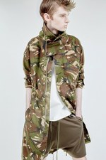 シセ 2016年春夏コレクション - ミリタリーを再解釈、シティで映えるシルエットを纏って｜写真20