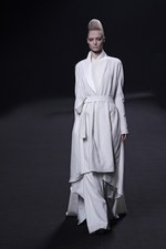 注目を一心に集めるハイダー アッカーマン(HAIDER ACKERMANN)の2011-12年秋冬コレクション｜写真7