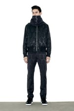 ストレスフリーの機能性とデザインの追求、モルフィック(MOLFIC) 2011-12A/Wコレクション｜写真2