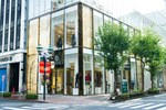 ヴェルサーチが銀座に旗艦店をオープン - 世界30本限定ウォッチを発売｜写真1