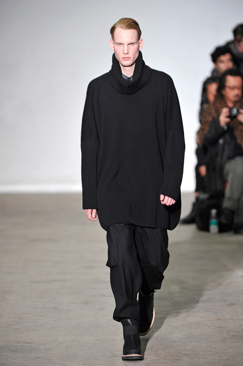 クリスヴァンアッシュ(KRISVANASSCHE) 2011-12年秋冬メンズコレクション  - 写真28