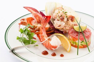 ウルフギャング・ステーキハウス、クリスマス特別コースを限定提供|写真2