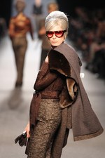 ブルジョアマダムの美しさを称える ジャン ポール ゴルチエ 2011-2012年秋冬コレクション｜写真10