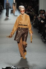 ブルジョアマダムの美しさを称える ジャン ポール ゴルチエ 2011-2012年秋冬コレクション｜写真15