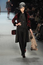 ブルジョアマダムの美しさを称える ジャン ポール ゴルチエ 2011-2012年秋冬コレクション｜写真21