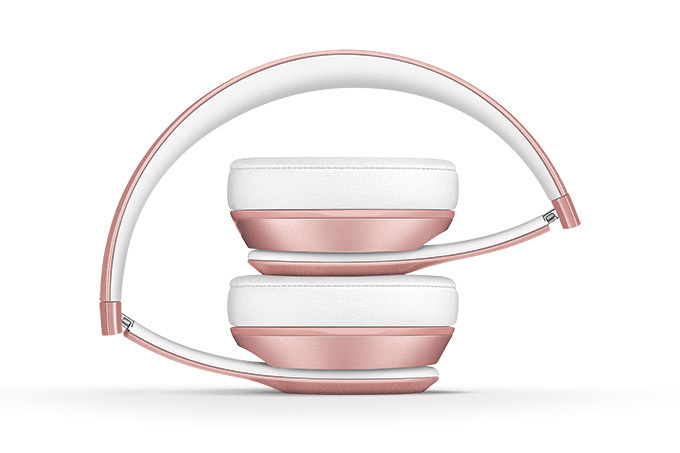 アップル　ビーツ　Beats by Dr.Dre　ローズゴールド　ヘッドホン Beats by Dr. Dreから新色ローズゴールドを採用したヘッドフォン