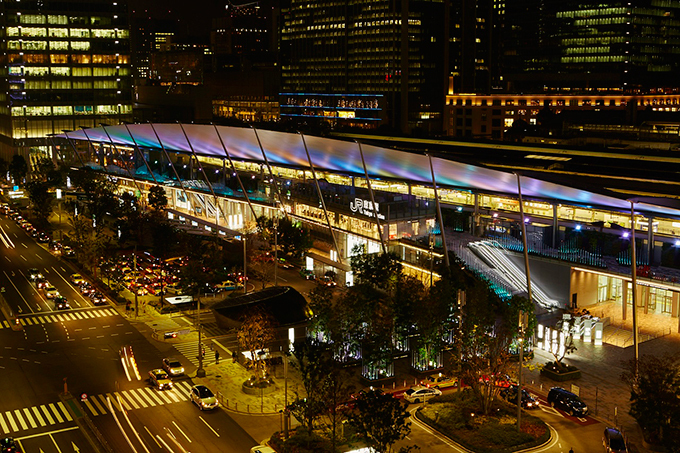 インスタレーション「Tokyo Colors. 2015」が東京駅・八重洲で開催、光と音で風を表現｜写真7