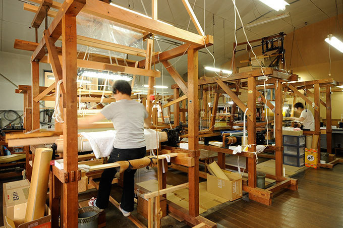 世界唯一のオール手作りネクタイブランド「クスカ」京都に初の旗艦店をオープン - 丹後ちりめんを使用 | 写真