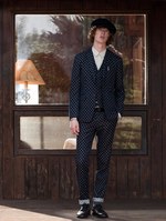 ゆったりと流れるカフェの時間をリアルクローズで表現　ファクトタム(FACTOTUM) 2011-12年秋冬コレクション｜写真1