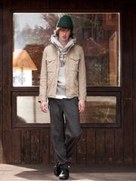 ゆったりと流れるカフェの時間をリアルクローズで表現　ファクトタム(FACTOTUM) 2011-12年秋冬コレクション｜写真19