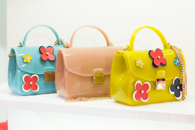 フルラ 2016年春夏コレクション紹介 - 手編みのメトロポリスやメンズシューズ、銀座限定アイテムも