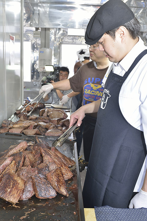 肉フェスが関西初上陸「スーパープレミアム肉フェス 2016」京セラドーム大阪で開催｜写真9