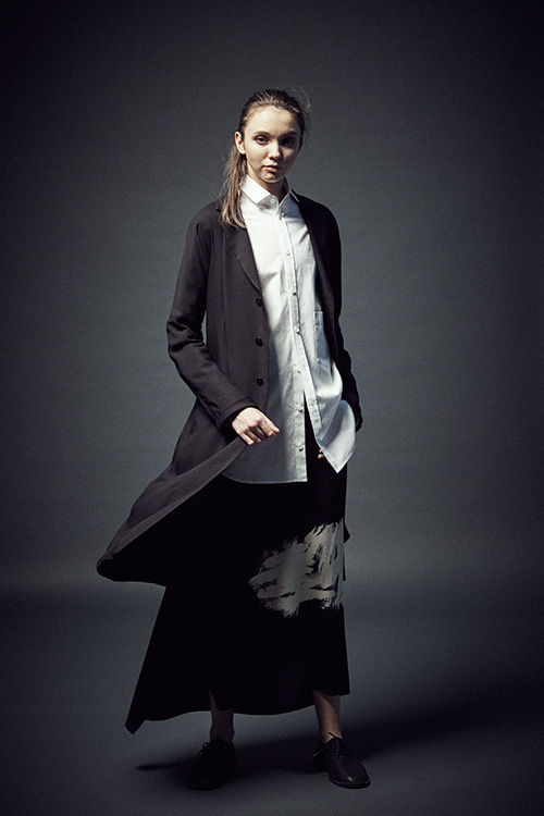 ヨウジヤマモト プリュス ノアール(YOHJI YAMAMOTO +NOIR) 2016年春夏ウィメンズコレクション  - 写真14