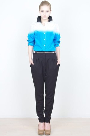 大胆な柄と色でモダンな50年代エレガンスを表現したAMBELL(アンベル)2011-12年秋冬コレクション｜写真9