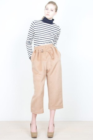 大胆な柄と色でモダンな50年代エレガンスを表現したAMBELL(アンベル)2011-12年秋冬コレクション｜写真16