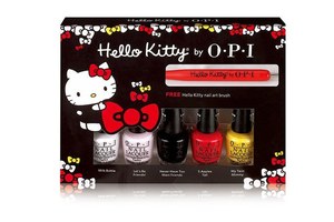 w300_HelloKittybyOPI_20151210_