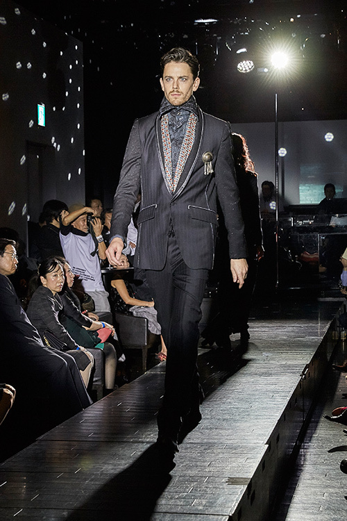 コウシン サトウ 2016年春夏<span>コレクション</span> - 写真17