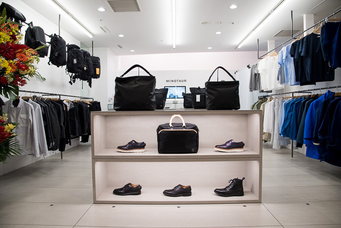 六本木ヒルズに新メンズゾーン！アタッチメント、アンダーカバー、ファクトタムほか男性専用美容室も登場｜写真33