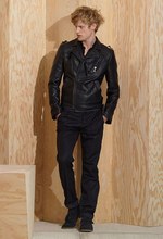 ボッテガ・ヴェネタ 2016年メンズプレフォールコレクション - 単色で紡ぐ素材とフォルムの探求｜写真4