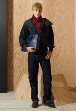 ボッテガ・ヴェネタ 2016年メンズプレフォールコレクション - 単色で紡ぐ素材とフォルムの探求｜写真10