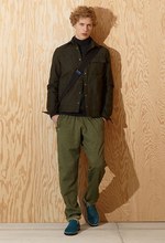 ボッテガ・ヴェネタ 2016年メンズプレフォールコレクション - 単色で紡ぐ素材とフォルムの探求｜写真18