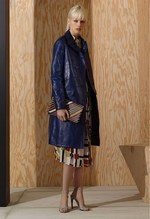 ボッテガ・ヴェネタ 2016年プレフォールコレクション - 大胆な色使いと直線的な柄のコントラスト｜写真5